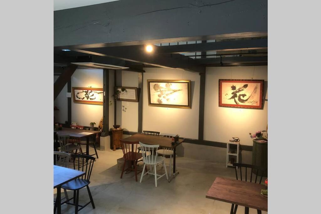 ゲストハウス+カフェわ　１日１組限定！ 築１００年の農家の古民家で宿泊体験、薪でお風呂沸かせます。焚き火もできます。 Kannami Buitenkant foto