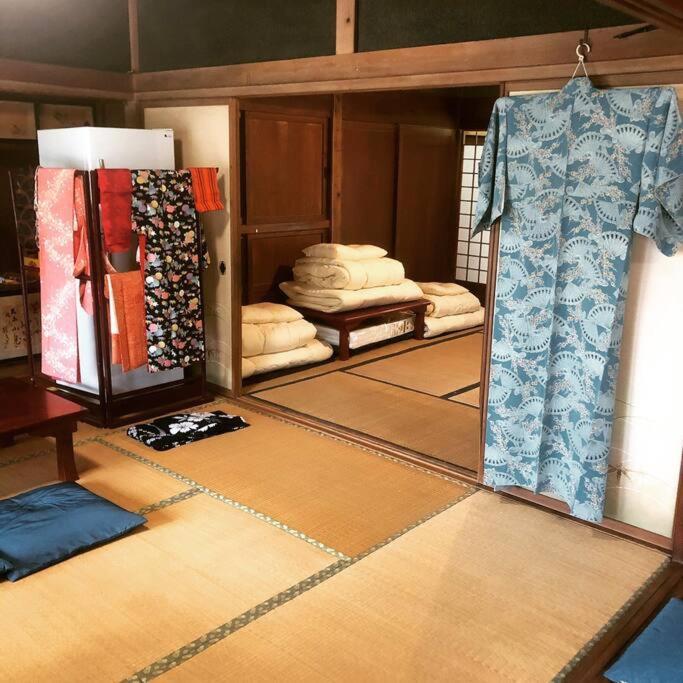 ゲストハウス+カフェわ　１日１組限定！ 築１００年の農家の古民家で宿泊体験、薪でお風呂沸かせます。焚き火もできます。 Kannami Buitenkant foto