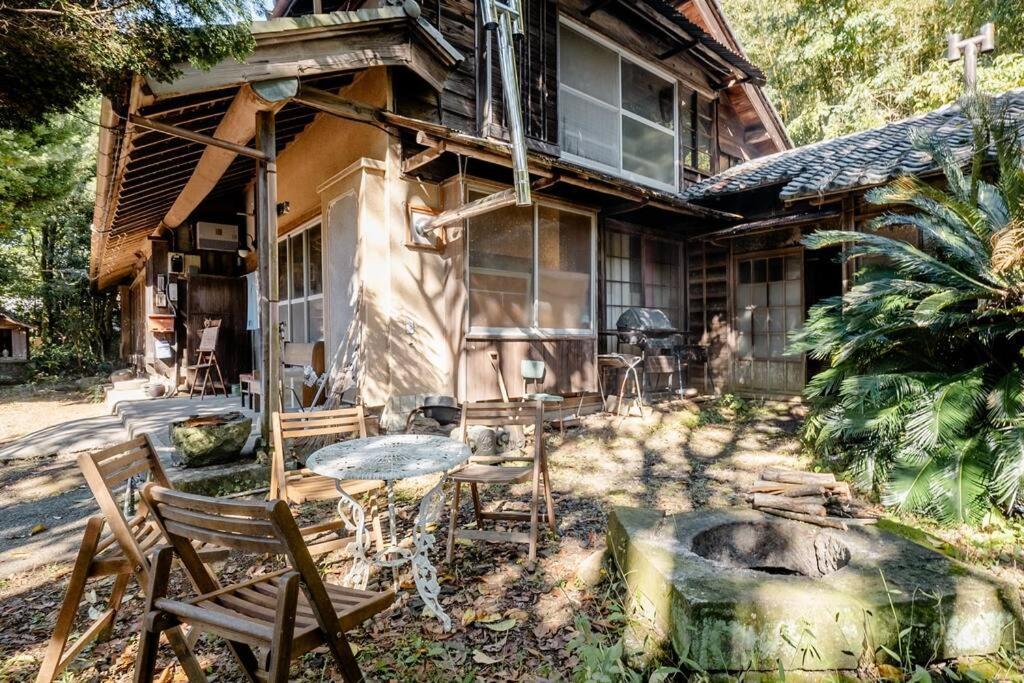 ゲストハウス+カフェわ　１日１組限定！ 築１００年の農家の古民家で宿泊体験、薪でお風呂沸かせます。焚き火もできます。 Kannami Buitenkant foto