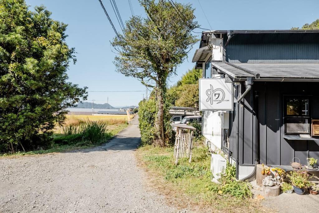 ゲストハウス+カフェわ　１日１組限定！ 築１００年の農家の古民家で宿泊体験、薪でお風呂沸かせます。焚き火もできます。 Kannami Buitenkant foto